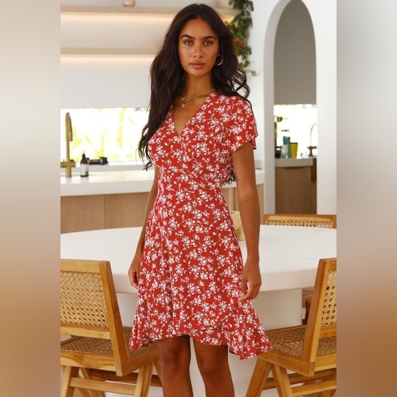 Petal Breeze Ditsy Floral Mini Dress - Picture 3 of 5